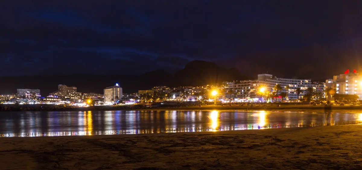 Strand och kust i Costa Adeje på Teneriffa